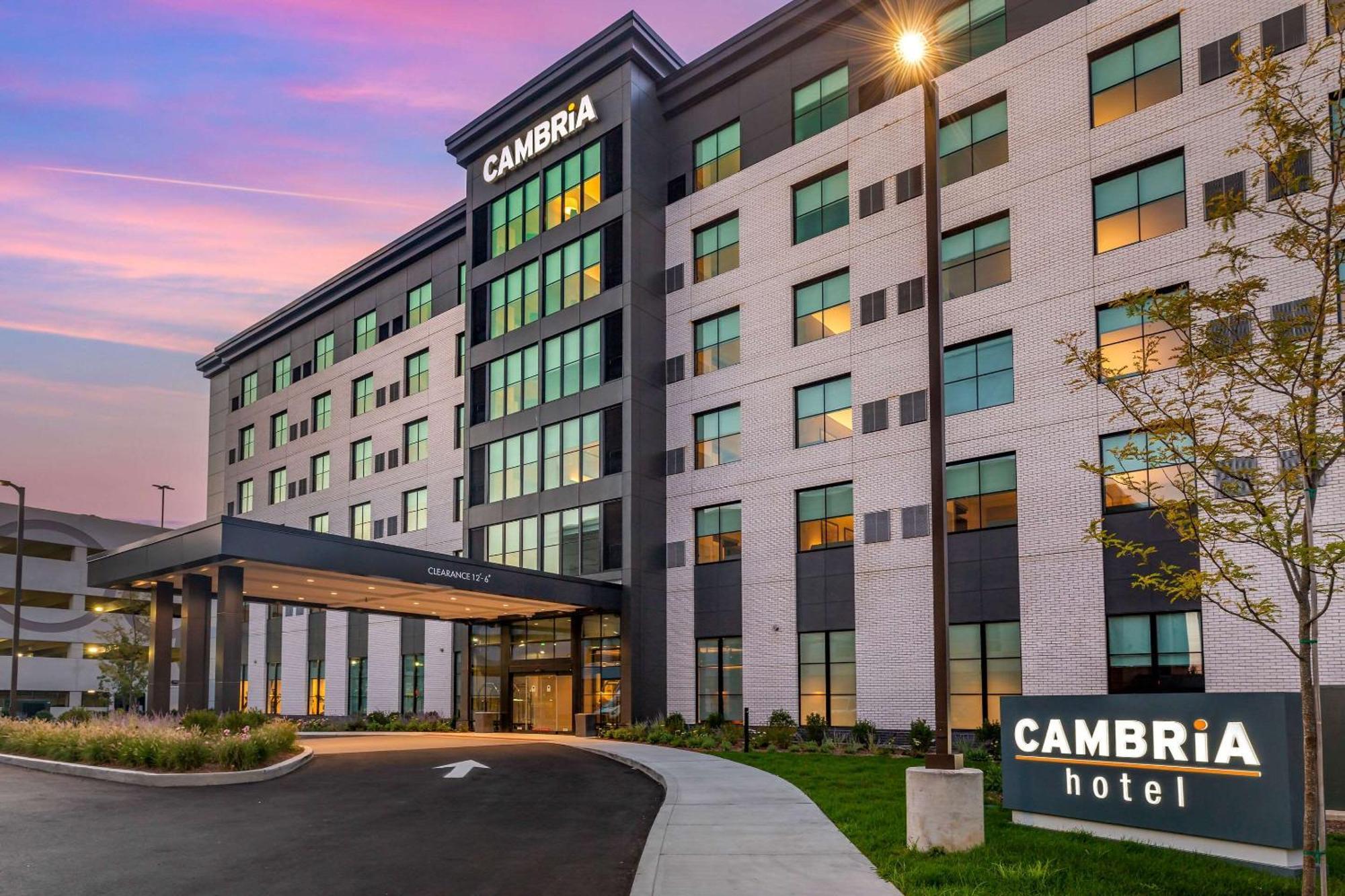Cambria Hotel New Haven University Area Екстер'єр фото